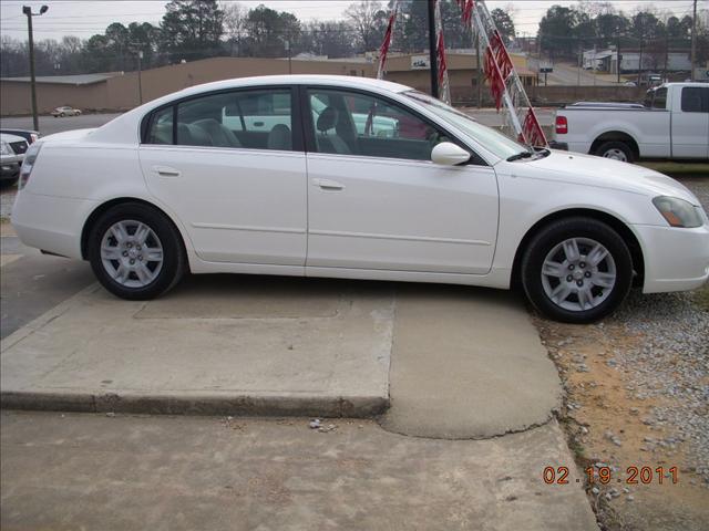 2005 Nissan Altima XR