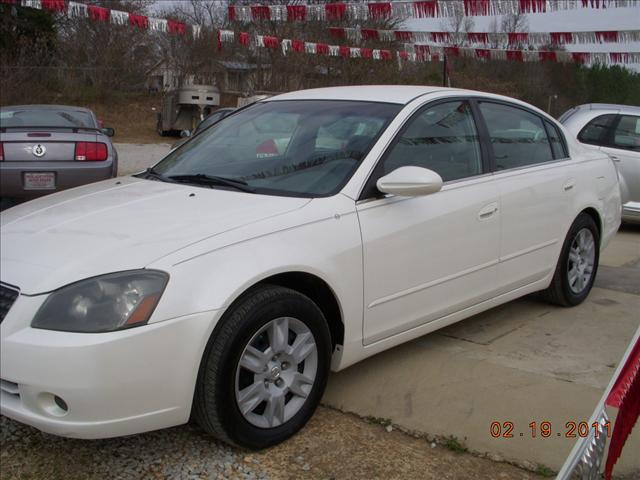 2005 Nissan Altima XR