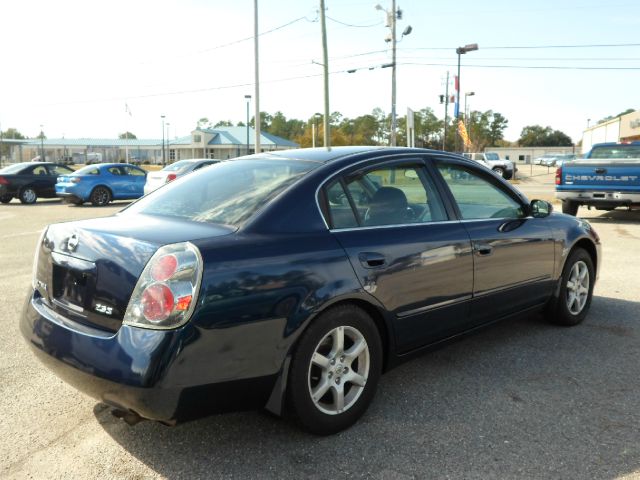 2005 Nissan Altima Pickupslt Quad Cab SWB 4WD 4x4 Truck