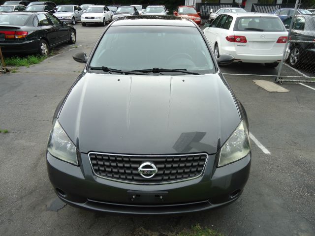 2005 Nissan Altima Pickupslt Quad Cab SWB 4WD 4x4 Truck