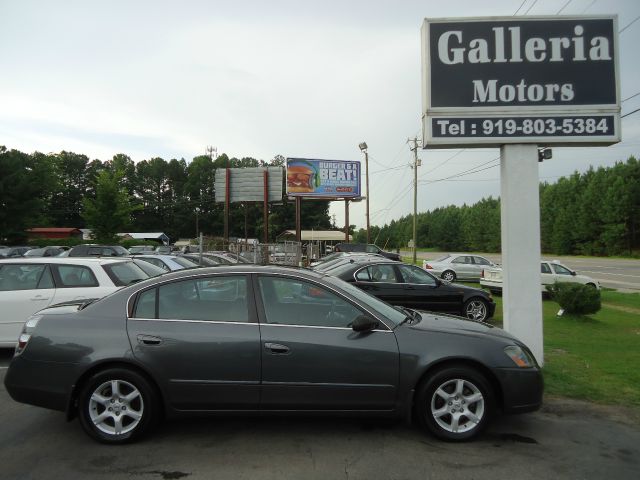 2005 Nissan Altima Pickupslt Quad Cab SWB 4WD 4x4 Truck