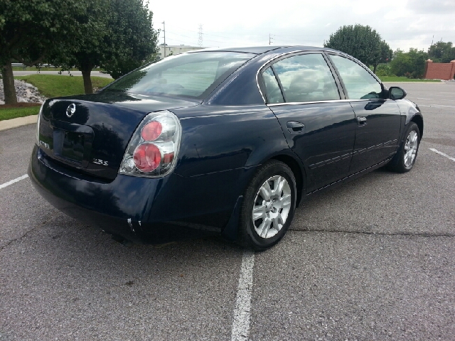 2006 Nissan Altima Pickupslt Quad Cab SWB 4WD 4x4 Truck