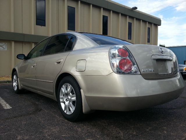 2006 Nissan Altima Pickupslt Quad Cab SWB 4WD 4x4 Truck