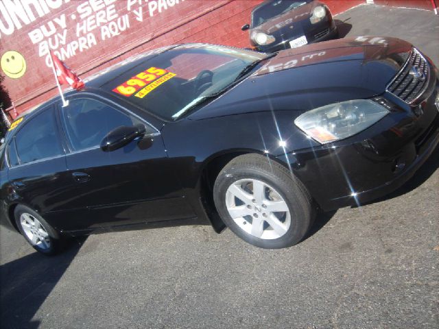 2006 Nissan Altima Pickupslt Quad Cab SWB 4WD 4x4 Truck