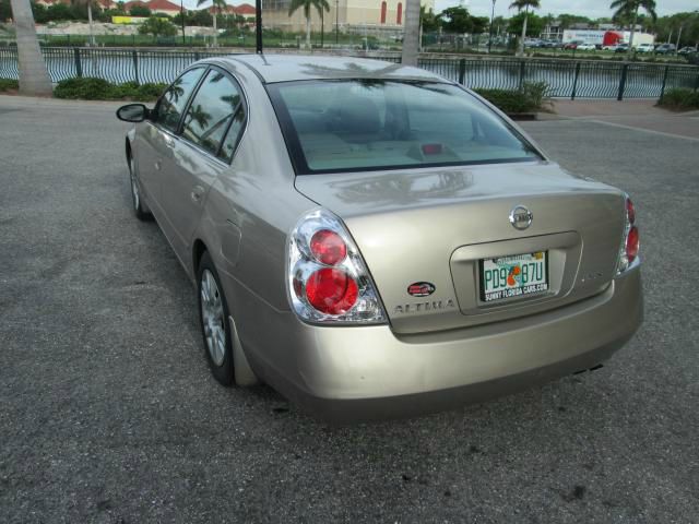 2006 Nissan Altima Pickupslt Quad Cab SWB 4WD 4x4 Truck