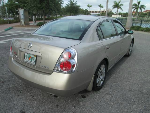 2006 Nissan Altima Pickupslt Quad Cab SWB 4WD 4x4 Truck