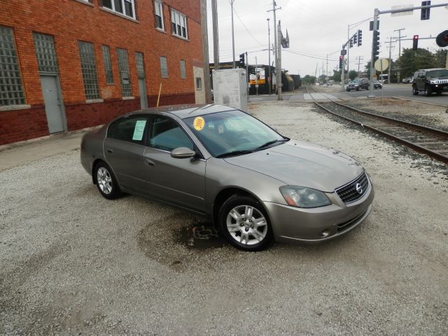 2006 Nissan Altima Pickupslt Quad Cab SWB 4WD 4x4 Truck