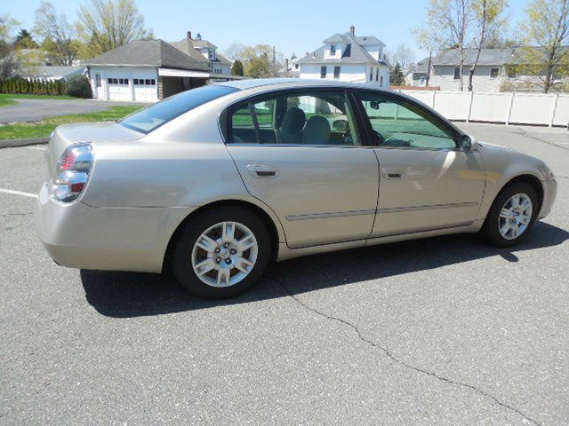 2006 Nissan Altima Pickupslt Quad Cab SWB 4WD 4x4 Truck