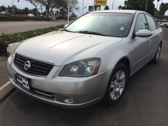 2006 Nissan Altima Pickupslt Quad Cab SWB 4WD 4x4 Truck