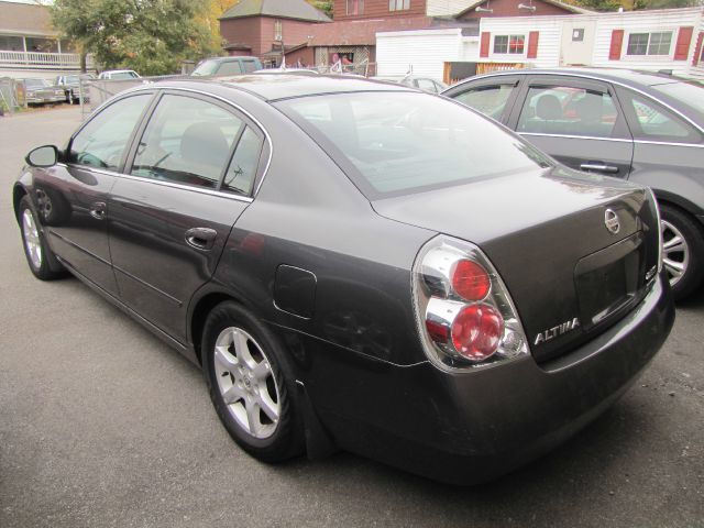 2006 Nissan Altima Pickupslt Quad Cab SWB 4WD 4x4 Truck