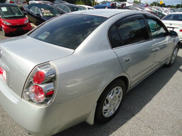 2006 Nissan Altima Crewcab 4X4 Kingranch