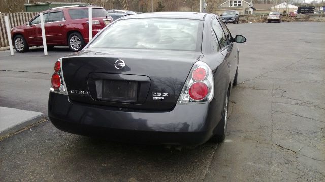 2006 Nissan Altima Pickupslt Quad Cab SWB 4WD 4x4 Truck