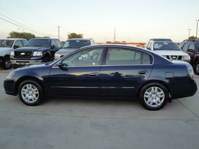 2006 Nissan Altima Pickupslt Quad Cab SWB 4WD 4x4 Truck