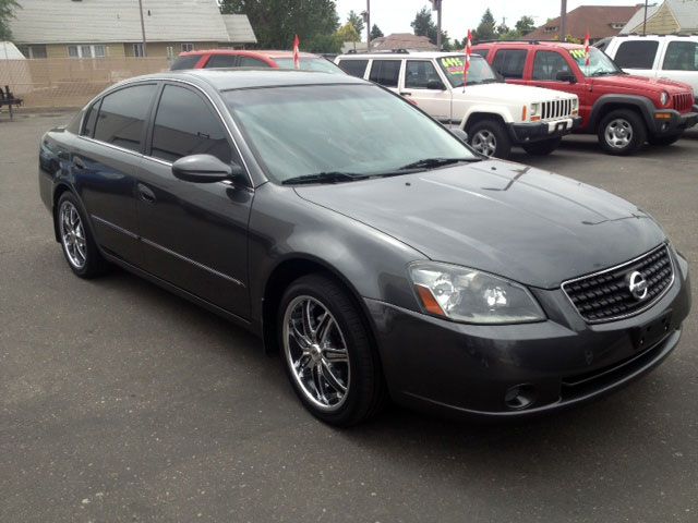 2006 Nissan Altima Pickupslt Quad Cab SWB 4WD 4x4 Truck