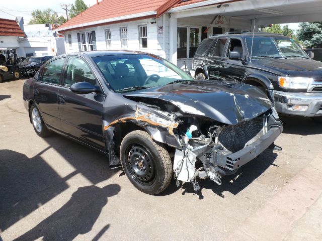 2006 Nissan Altima Pickupslt Quad Cab SWB 4WD 4x4 Truck