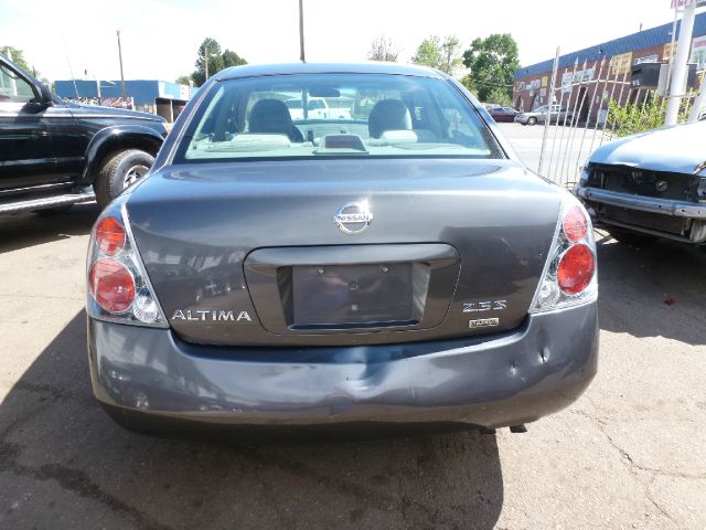 2006 Nissan Altima Pickupslt Quad Cab SWB 4WD 4x4 Truck