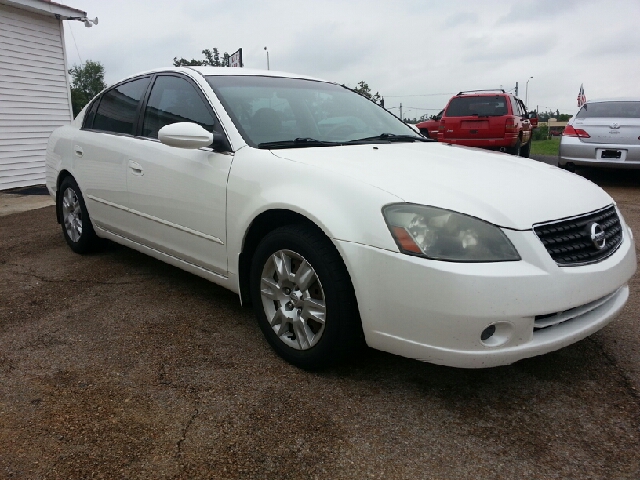2006 Nissan Altima Pickupslt Quad Cab SWB 4WD 4x4 Truck