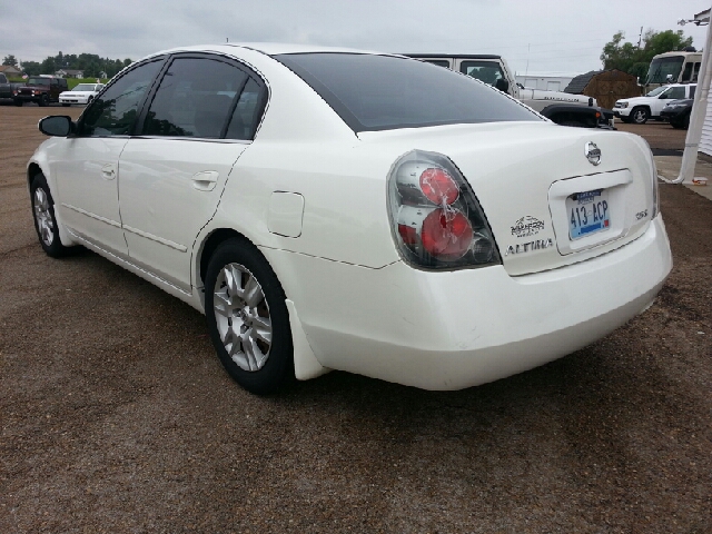 2006 Nissan Altima Pickupslt Quad Cab SWB 4WD 4x4 Truck