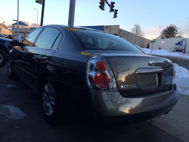 2006 Nissan Altima Pickupslt Quad Cab SWB 4WD 4x4 Truck