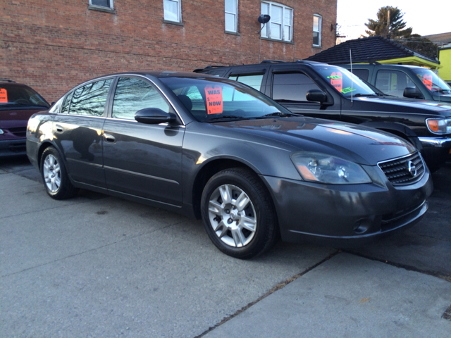 2006 Nissan Altima Pickupslt Quad Cab SWB 4WD 4x4 Truck