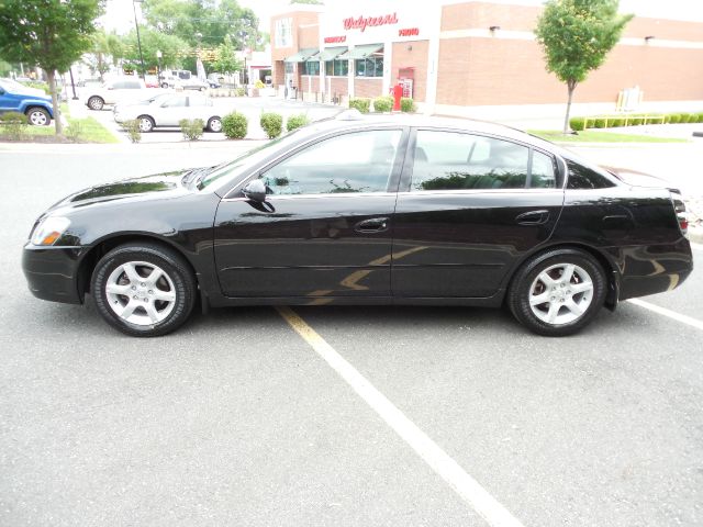 2006 Nissan Altima Pickupslt Quad Cab SWB 4WD 4x4 Truck