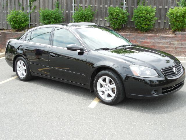 2006 Nissan Altima Pickupslt Quad Cab SWB 4WD 4x4 Truck
