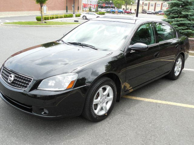 2006 Nissan Altima Pickupslt Quad Cab SWB 4WD 4x4 Truck