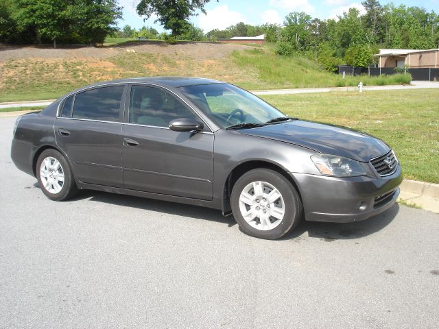 2006 Nissan Altima Pickupslt Quad Cab SWB 4WD 4x4 Truck