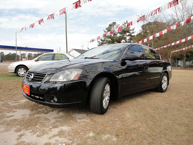 2006 Nissan Altima Front-wheel Drive LT W/2lt