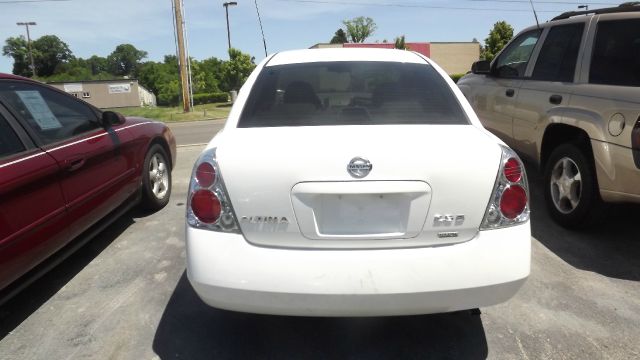 2006 Nissan Altima Pickupslt Quad Cab SWB 4WD 4x4 Truck