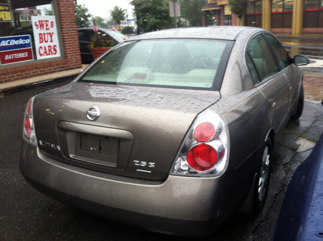 2006 Nissan Altima Pickupslt Quad Cab SWB 4WD 4x4 Truck