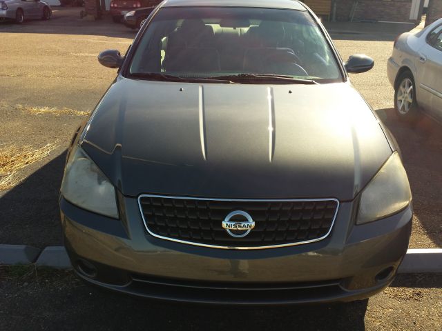 2006 Nissan Altima Pickupslt Quad Cab SWB 4WD 4x4 Truck
