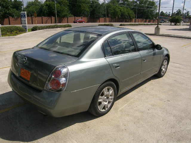 2006 Nissan Altima Pickupslt Quad Cab SWB 4WD 4x4 Truck