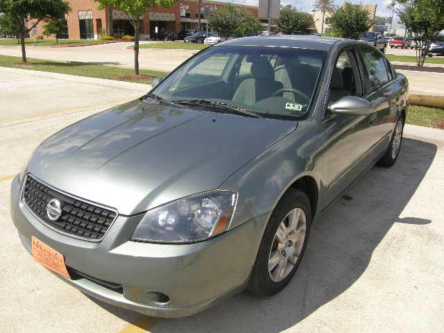 2006 Nissan Altima Pickupslt Quad Cab SWB 4WD 4x4 Truck
