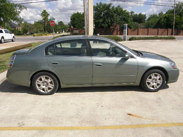 2006 Nissan Altima Pickupslt Quad Cab SWB 4WD 4x4 Truck