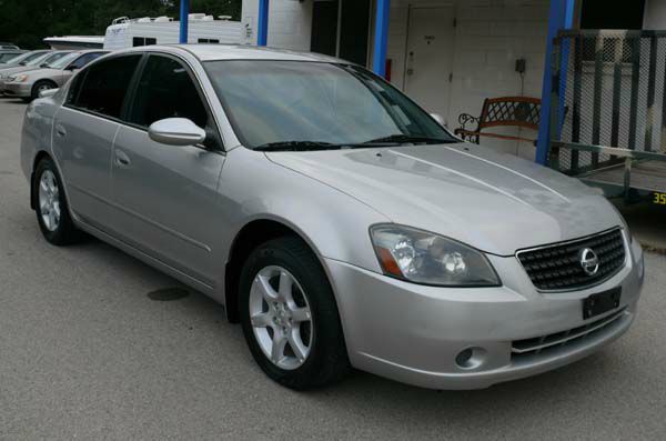 2006 Nissan Altima Pickupslt Quad Cab SWB 4WD 4x4 Truck