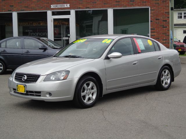2006 Nissan Altima Pickupslt Quad Cab SWB 4WD 4x4 Truck