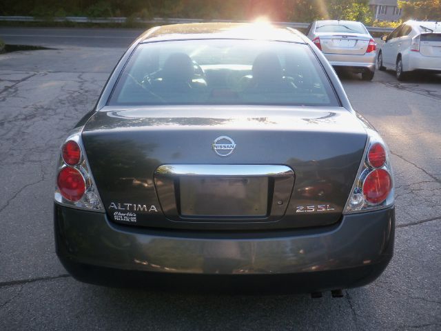 2006 Nissan Altima Pickupslt Quad Cab SWB 4WD 4x4 Truck