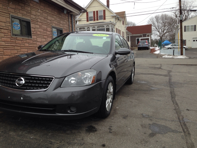 2006 Nissan Altima Pickupslt Quad Cab SWB 4WD 4x4 Truck