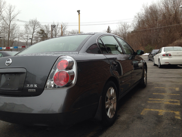 2006 Nissan Altima Pickupslt Quad Cab SWB 4WD 4x4 Truck
