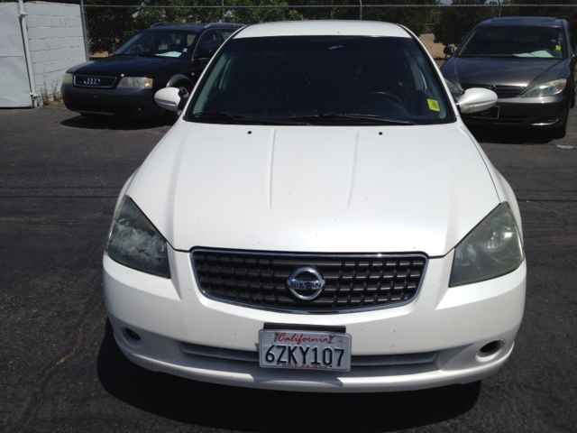 2006 Nissan Altima Pickupslt Quad Cab SWB 4WD 4x4 Truck