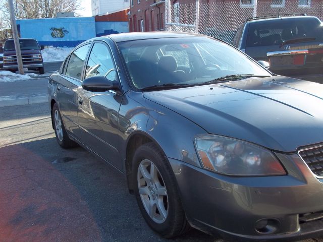 2006 Nissan Altima Pickupslt Quad Cab SWB 4WD 4x4 Truck