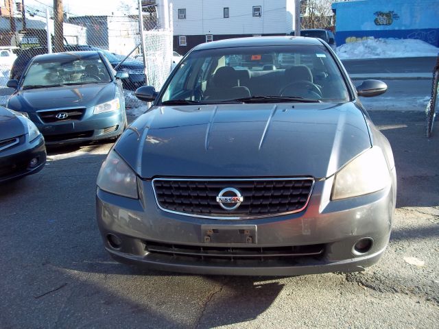 2006 Nissan Altima Pickupslt Quad Cab SWB 4WD 4x4 Truck