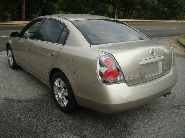2006 Nissan Altima Pickupslt Quad Cab SWB 4WD 4x4 Truck
