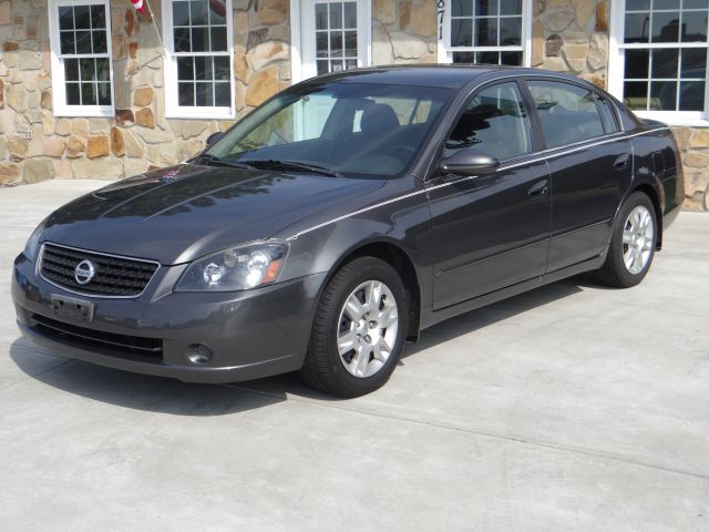 2006 Nissan Altima Pickupslt Quad Cab SWB 4WD 4x4 Truck