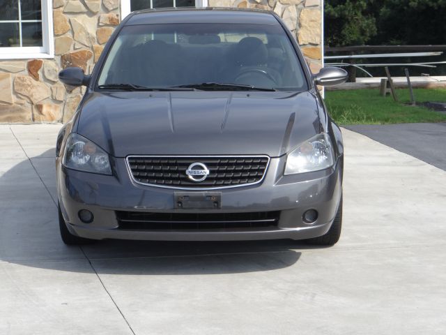 2006 Nissan Altima Pickupslt Quad Cab SWB 4WD 4x4 Truck