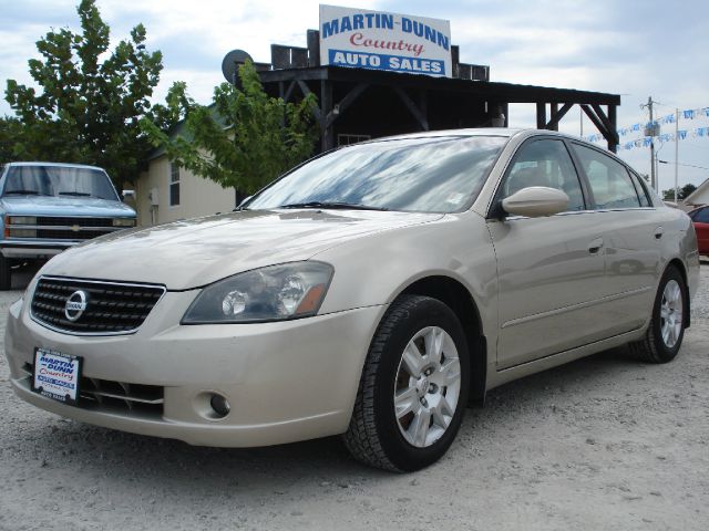 2006 Nissan Altima Pickupslt Quad Cab SWB 4WD 4x4 Truck