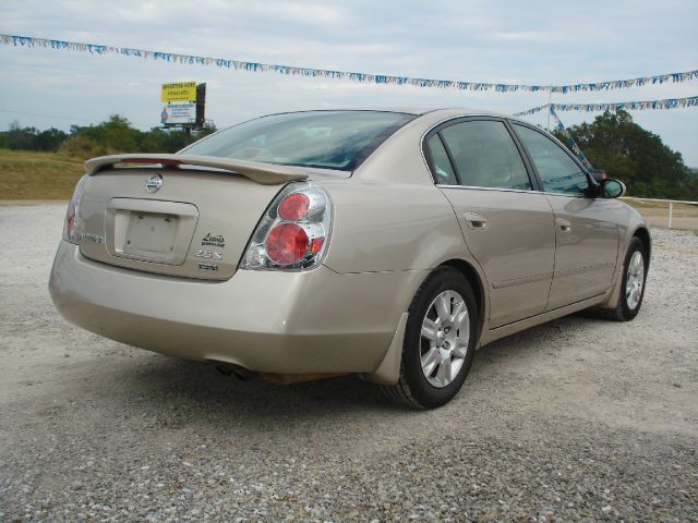 2006 Nissan Altima Pickupslt Quad Cab SWB 4WD 4x4 Truck