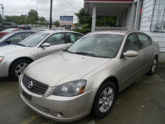 2006 Nissan Altima Pickupslt Quad Cab SWB 4WD 4x4 Truck