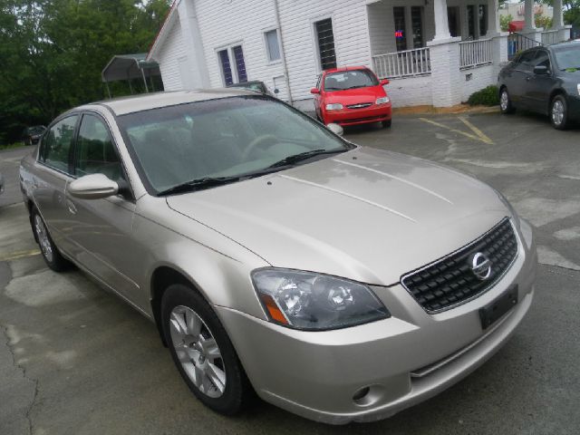 2006 Nissan Altima Pickupslt Quad Cab SWB 4WD 4x4 Truck